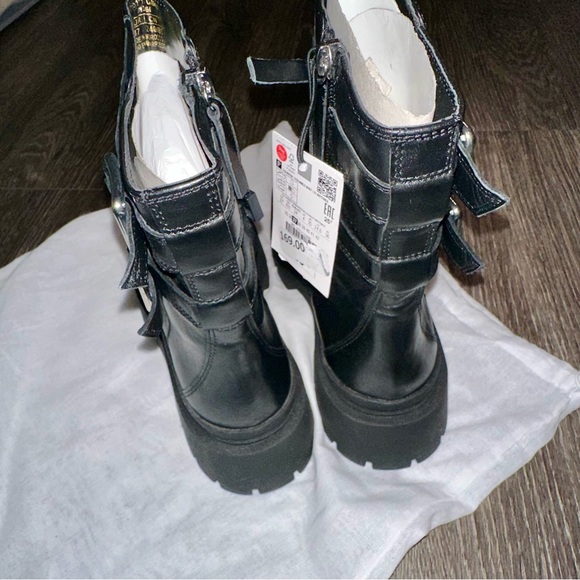 ZARA Leather Boots - Price Firm - Picture 10 of 15